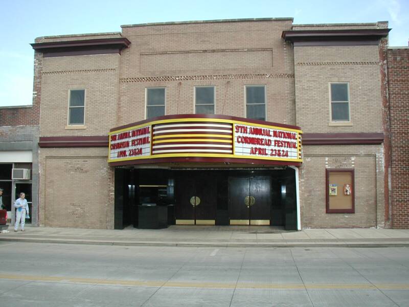 Princess Theatre - April 2005 - Photograph by Bob Hookey